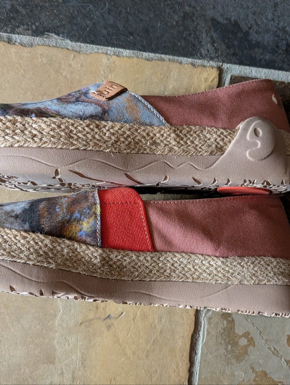 UIN Women's "Ukrainian Dancers" Multicolor Canvas Espadrilles with Orange Trim - Picture 4 of 9